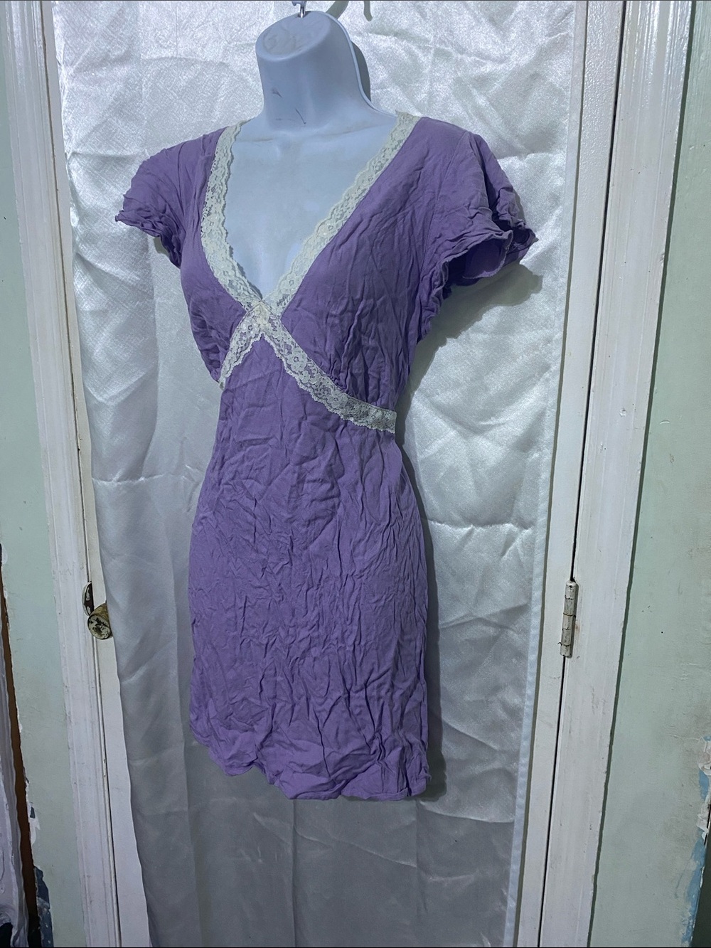 Y2K Old Navy Lavender Lace-Trim V-Neck Mini Dress